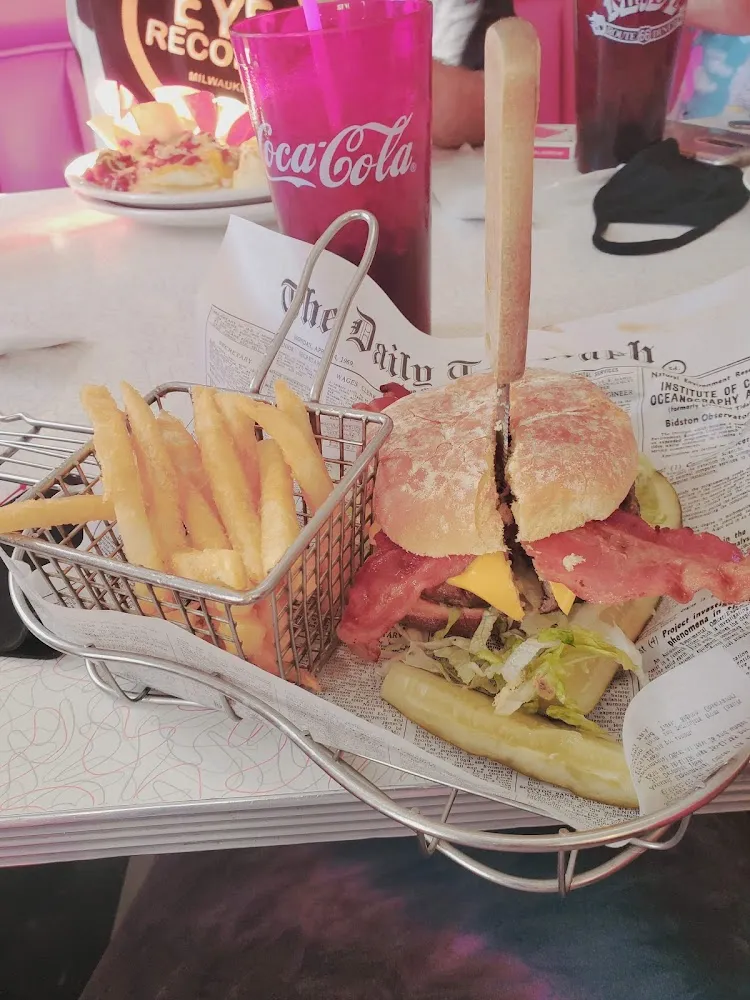 Bacon Cheeseburger with Fries