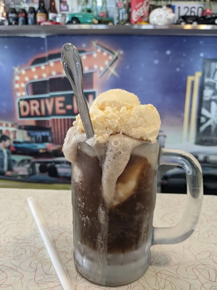 Root Beer Float w Ice Cream